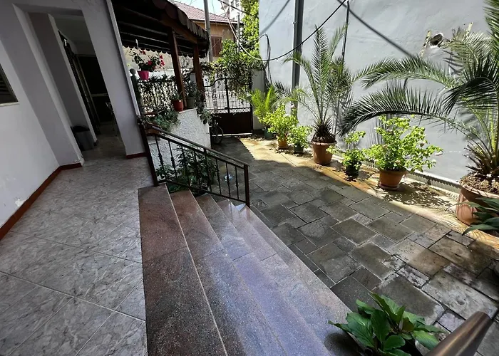 Grand Veranda * 티라나