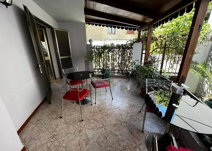 Grand Veranda Apartment