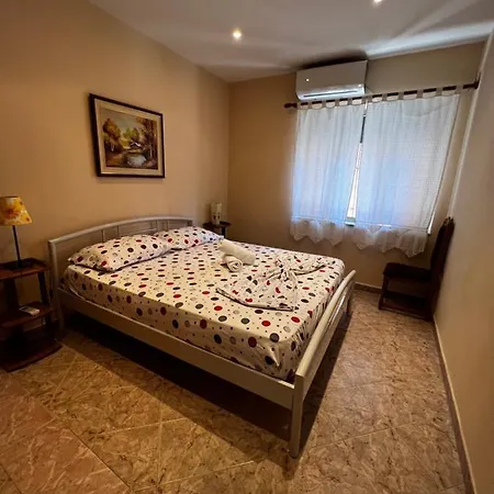 Grand Veranda Apartment Tirana